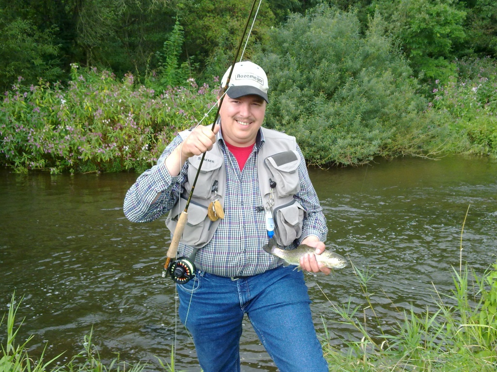 - OstfriesischerFischer an der Möhne Sept. 2010